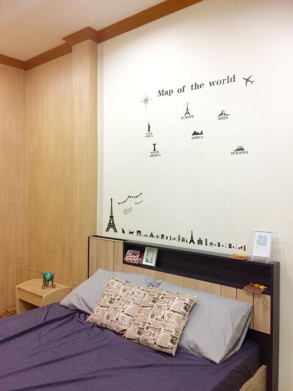 Wake Up Hostel Bangkok Esterno foto