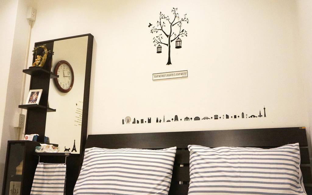 Wake Up Hostel Bangkok Esterno foto